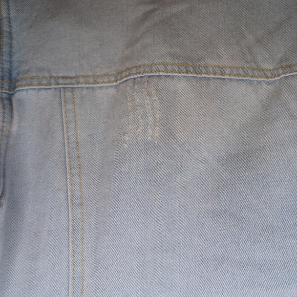 Ashley Vintage Charm Lightwash Distressed Denim Trucker Jacket Sherpa Lined - Picture 11 of 13